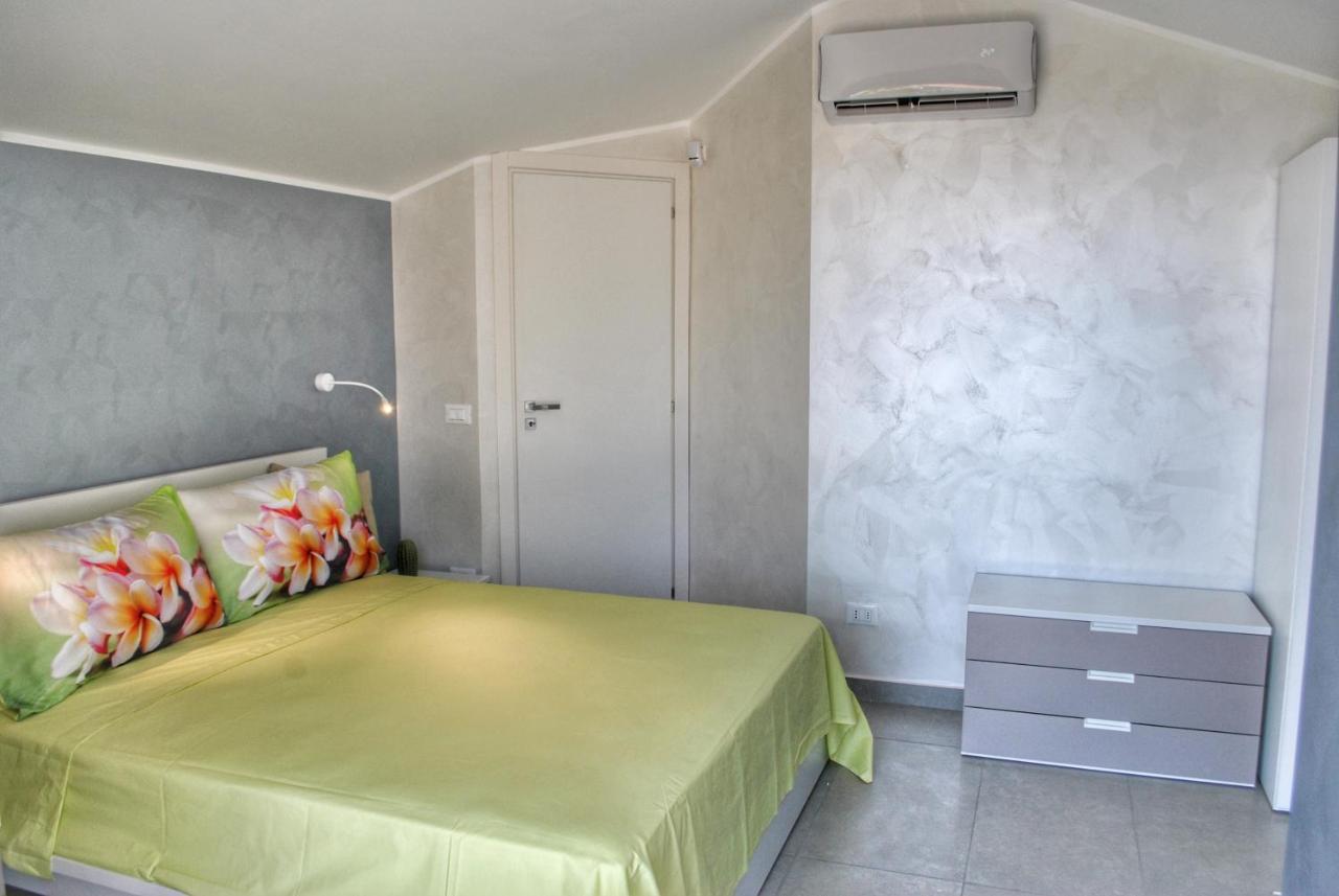 Villa Dedalisa By Holidayngo Acireale Exterior photo